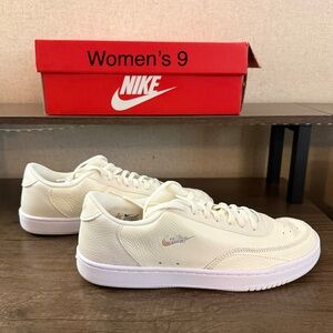Nike Cream Low-Top Sneakers